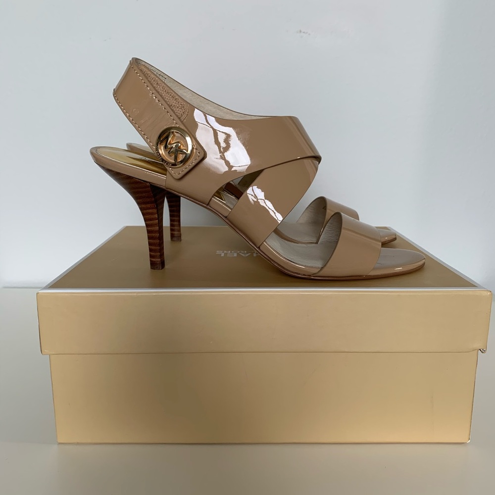 Michael Kors Nude patent Leather Open Toe Shoes - Picture 6 of 10